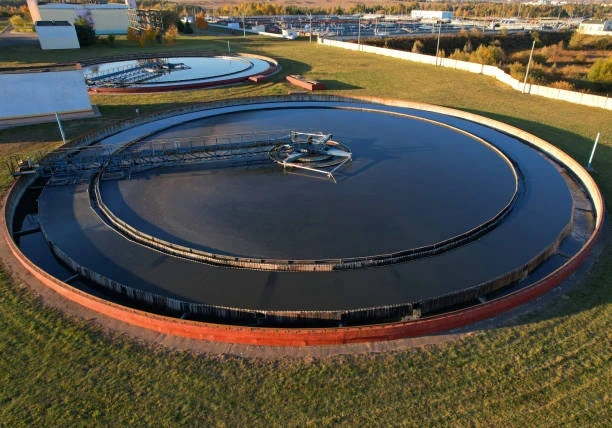 Tratamento de água e efluentes industriais
